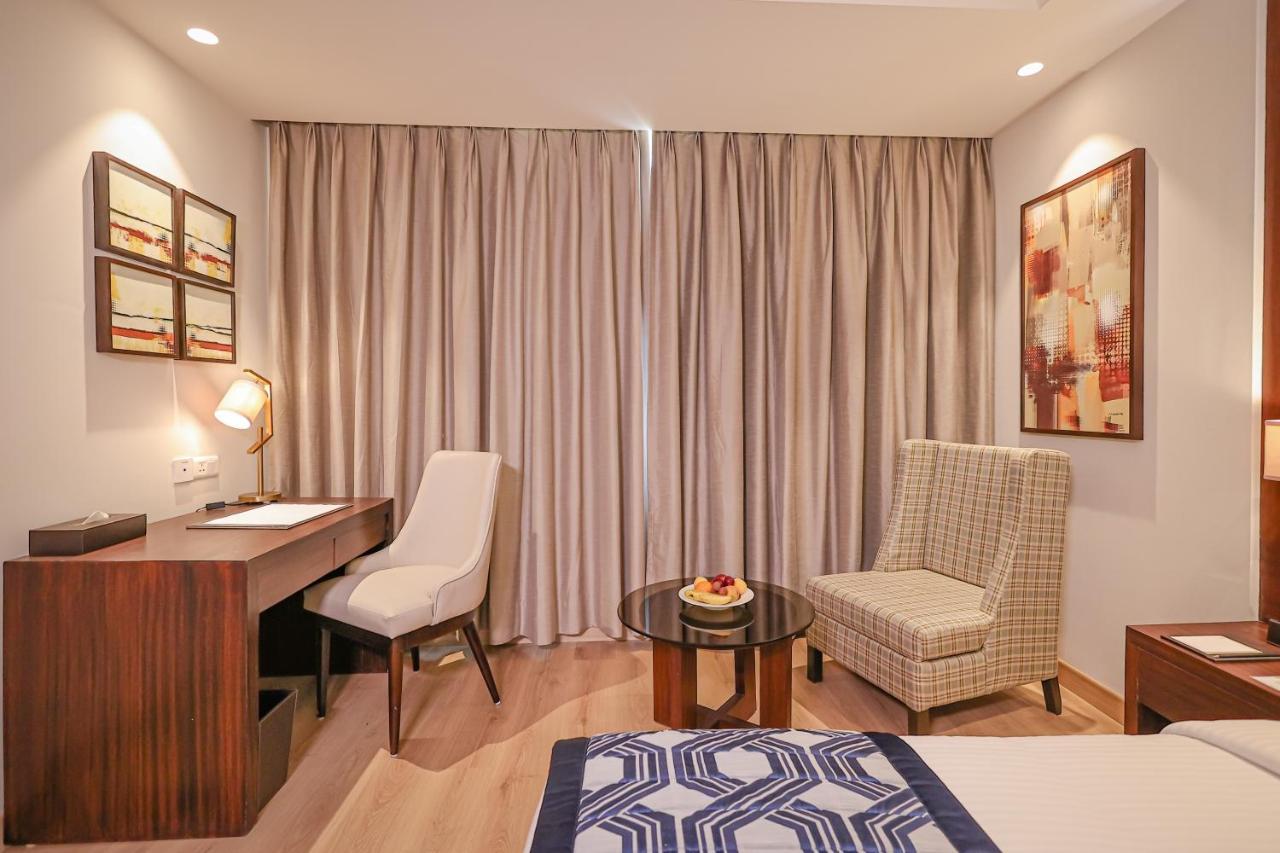 Regenta Dehradun By Royal Orchid Hotels Limited Dış mekan fotoğraf