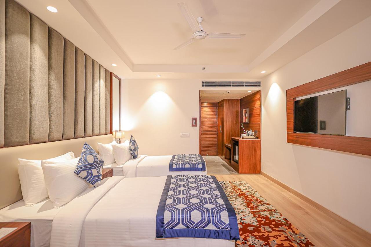 Regenta Dehradun By Royal Orchid Hotels Limited Dış mekan fotoğraf