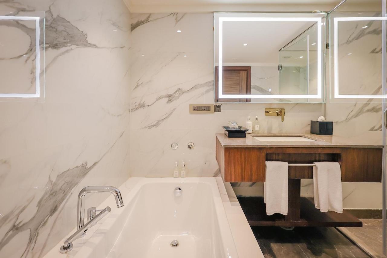 Regenta Dehradun By Royal Orchid Hotels Limited Dış mekan fotoğraf