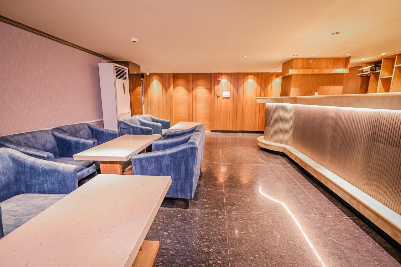 Regenta Dehradun By Royal Orchid Hotels Limited Dış mekan fotoğraf