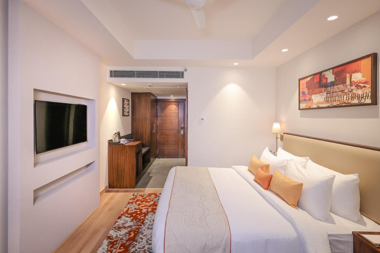 Regenta Dehradun By Royal Orchid Hotels Limited Dış mekan fotoğraf