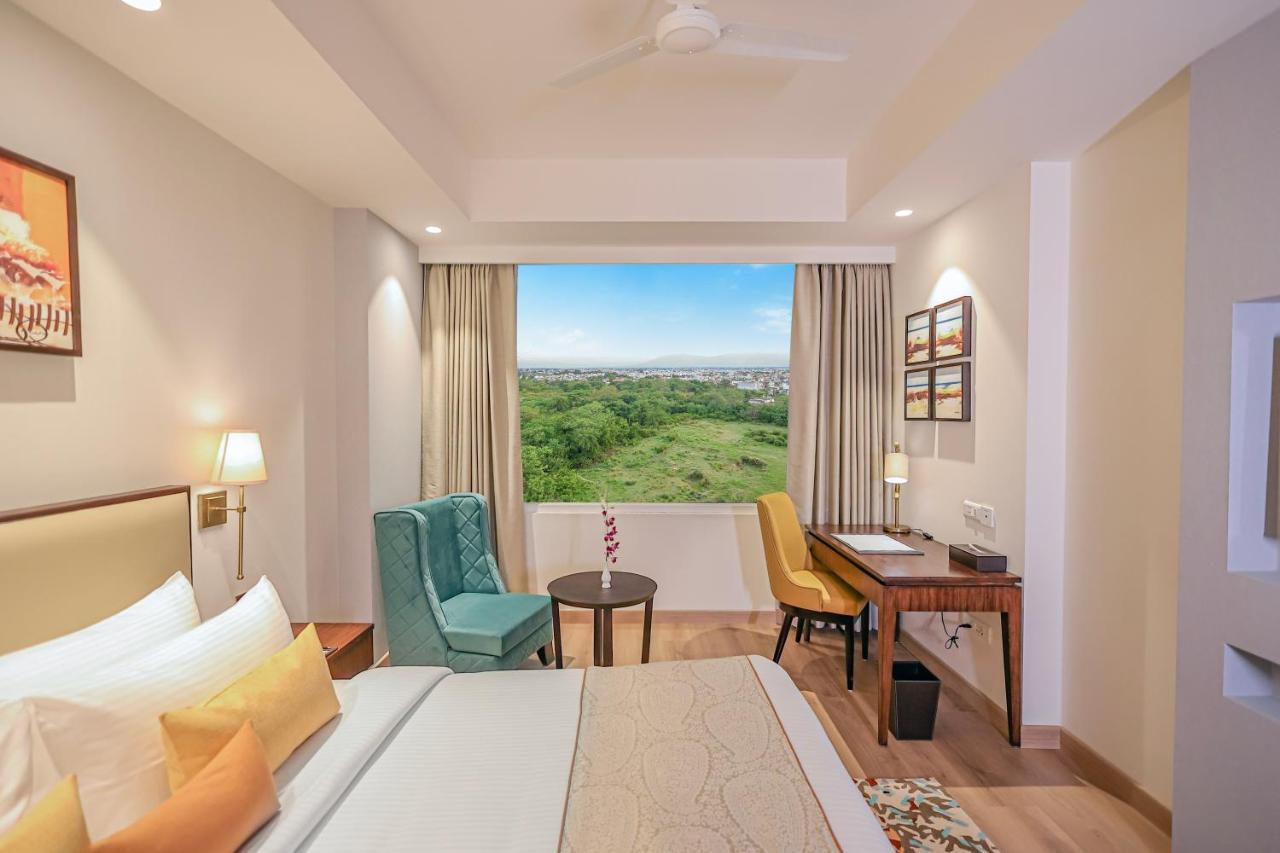Regenta Dehradun By Royal Orchid Hotels Limited Dış mekan fotoğraf