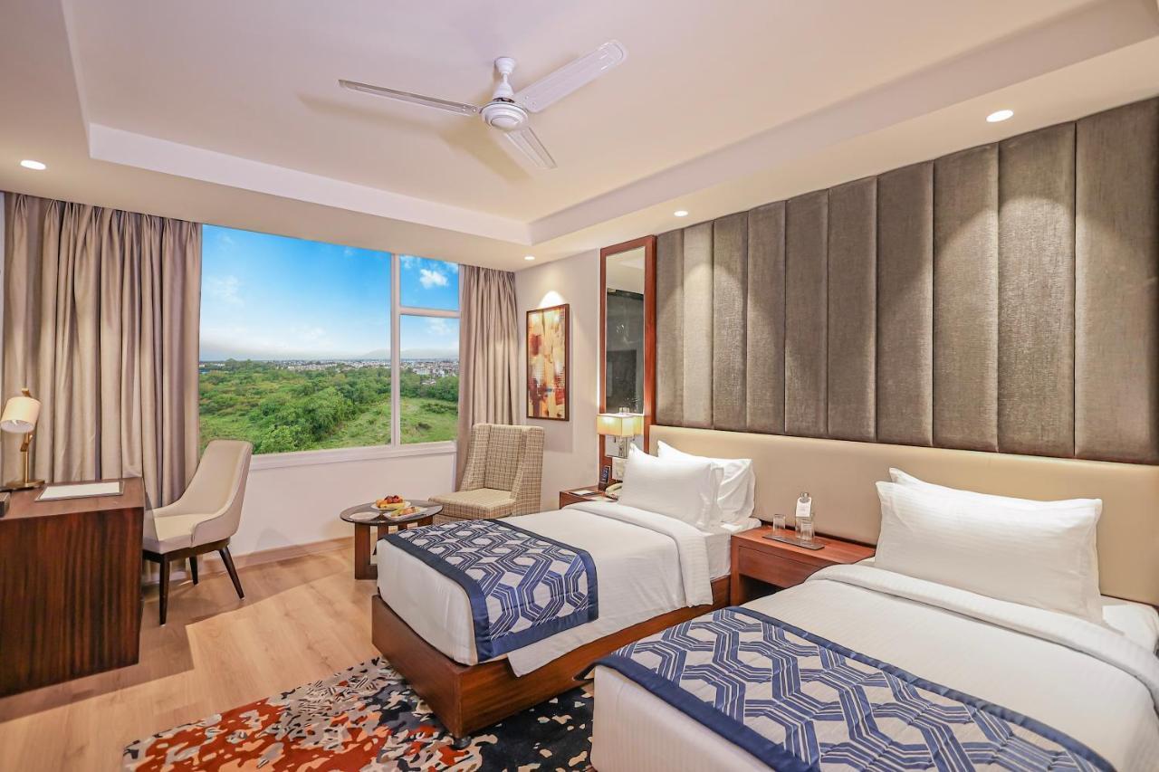 Regenta Dehradun By Royal Orchid Hotels Limited Dış mekan fotoğraf