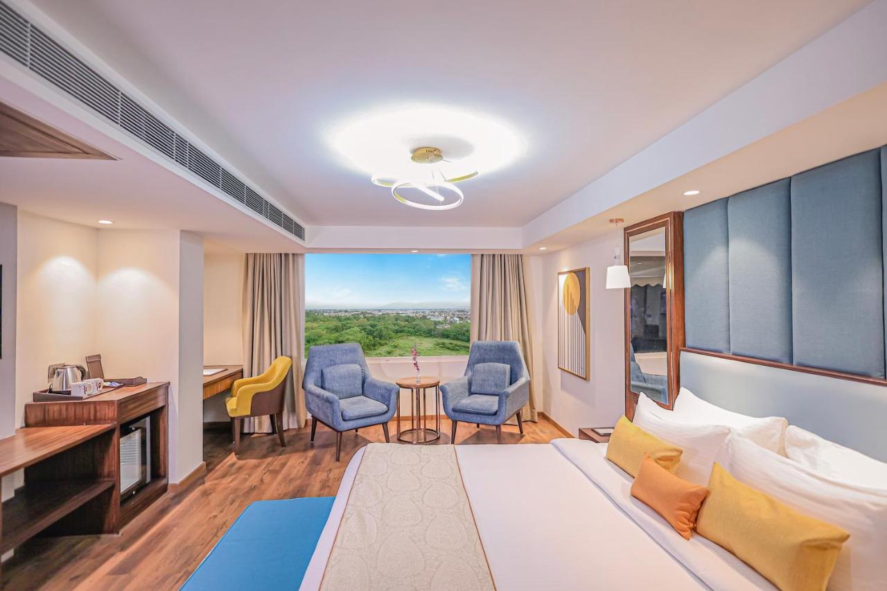 Regenta Dehradun By Royal Orchid Hotels Limited Dış mekan fotoğraf