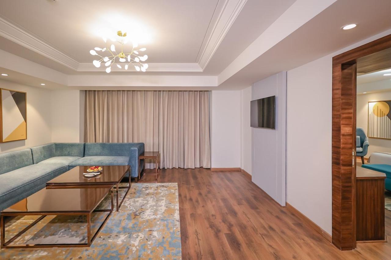 Regenta Dehradun By Royal Orchid Hotels Limited Dış mekan fotoğraf