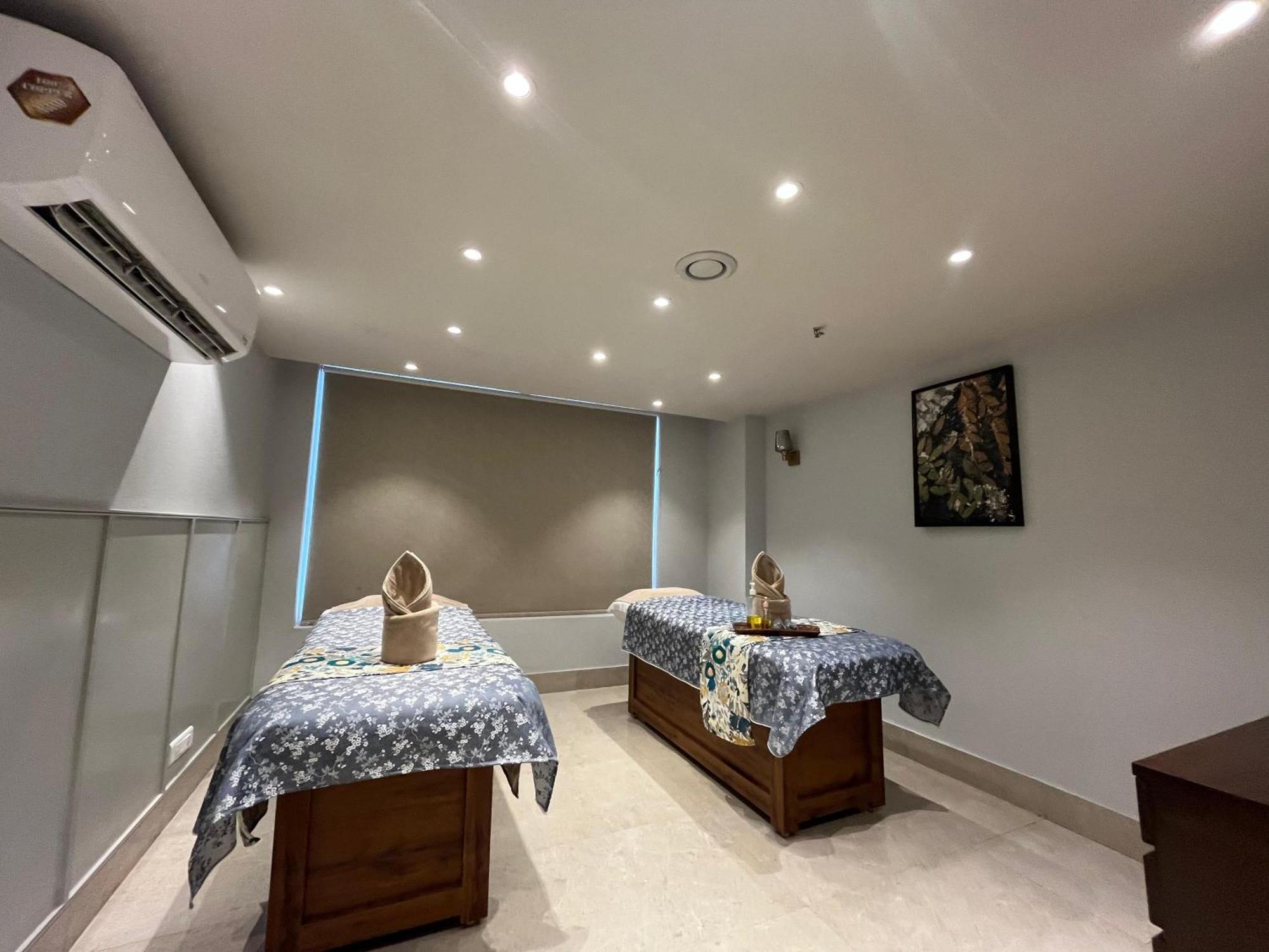 Regenta Dehradun By Royal Orchid Hotels Limited Dış mekan fotoğraf